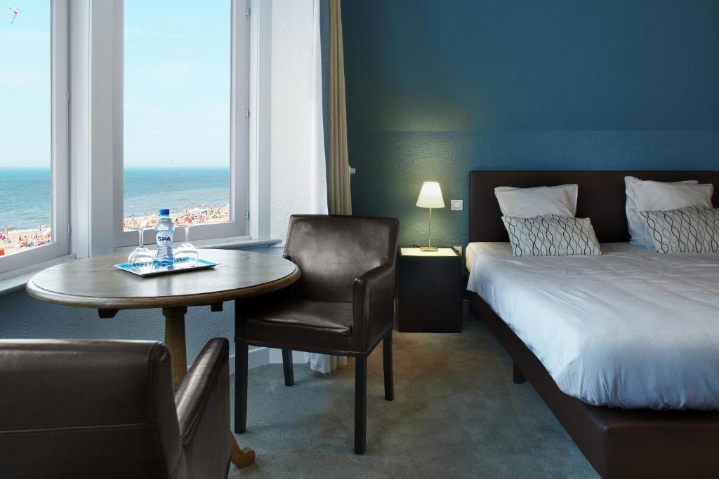 Beach Hotel De Haan Phòng bức ảnh