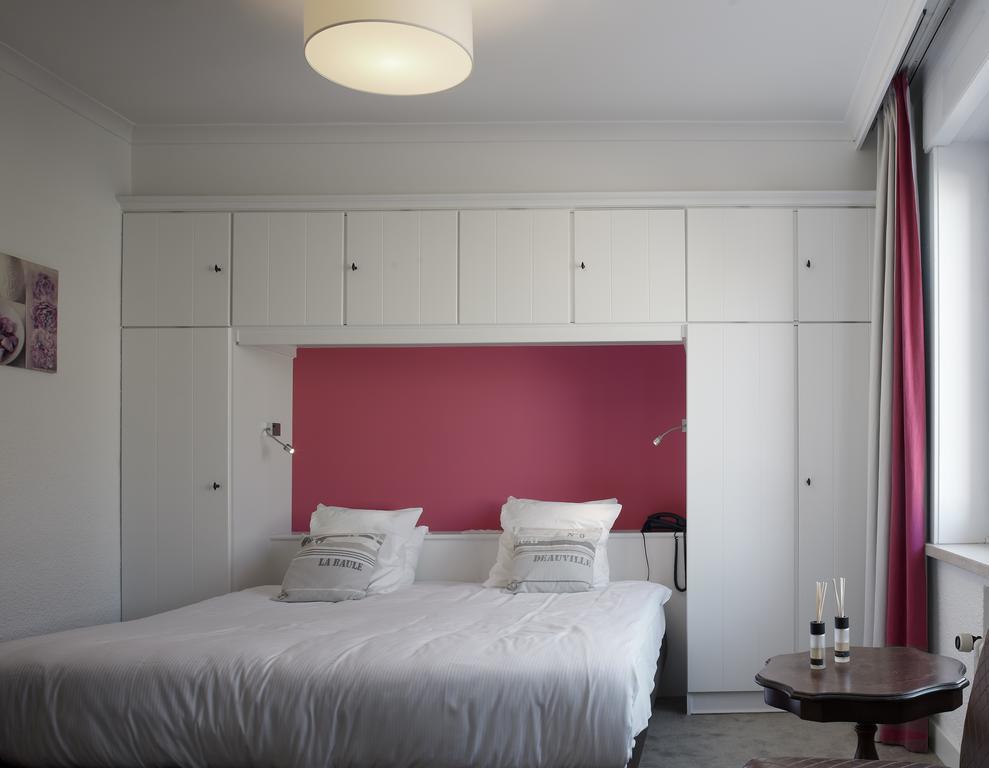 Beach Hotel De Haan Phòng bức ảnh